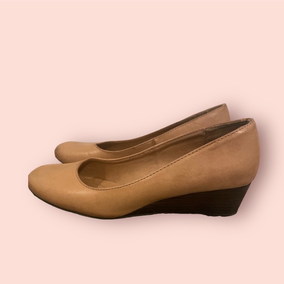 GH Bass Dress Shoes - Picture 2 of 2